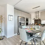Rooftop Le Plaza - 10mn From Cannes - Happy דירה *