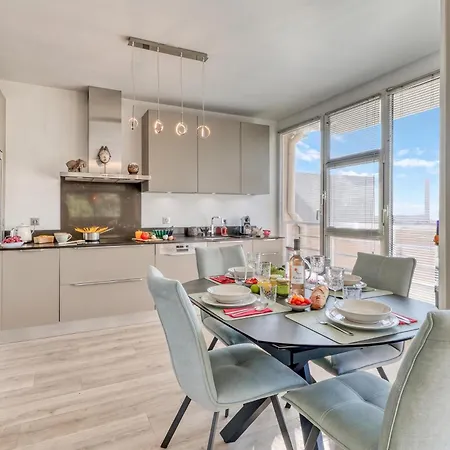 Rooftop Le Plaza - 10mn From Cannes - Happy Mandelieu