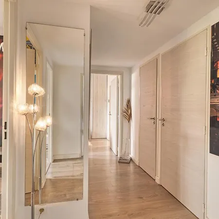 Daire Rooftop Le Plaza - 10mn From Cannes - Happy