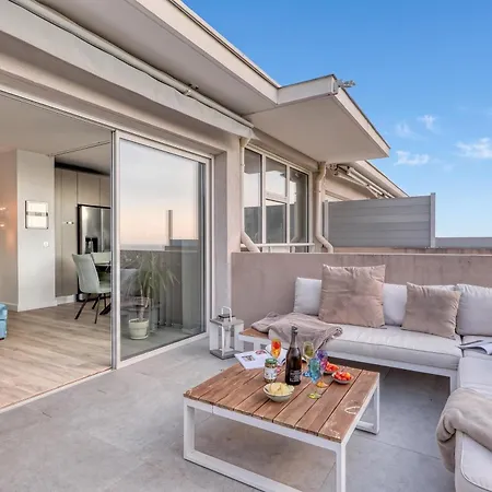 Rooftop Le Plaza - 10mn From Cannes - Happy Appartement Mandelieu